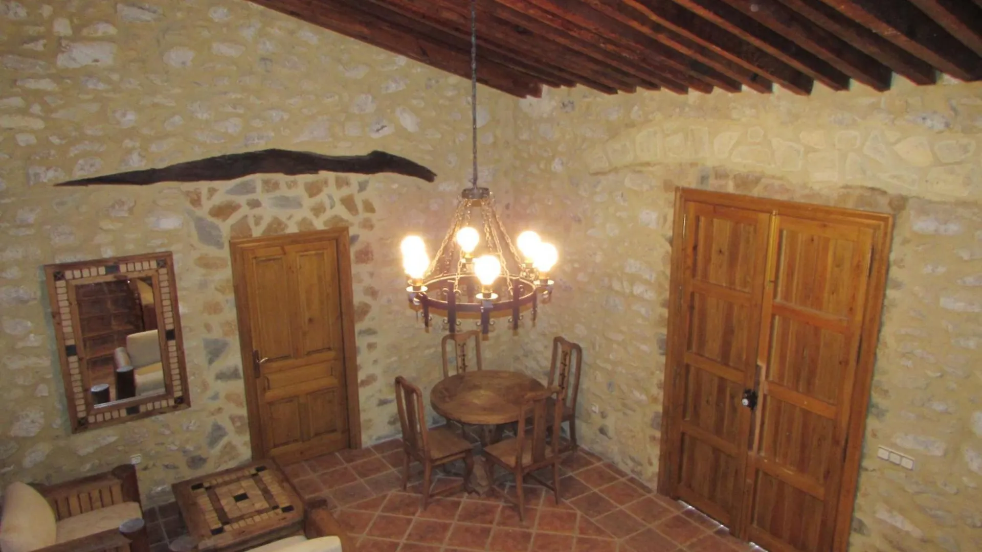 Castillo De Piedra Vera Chalet
