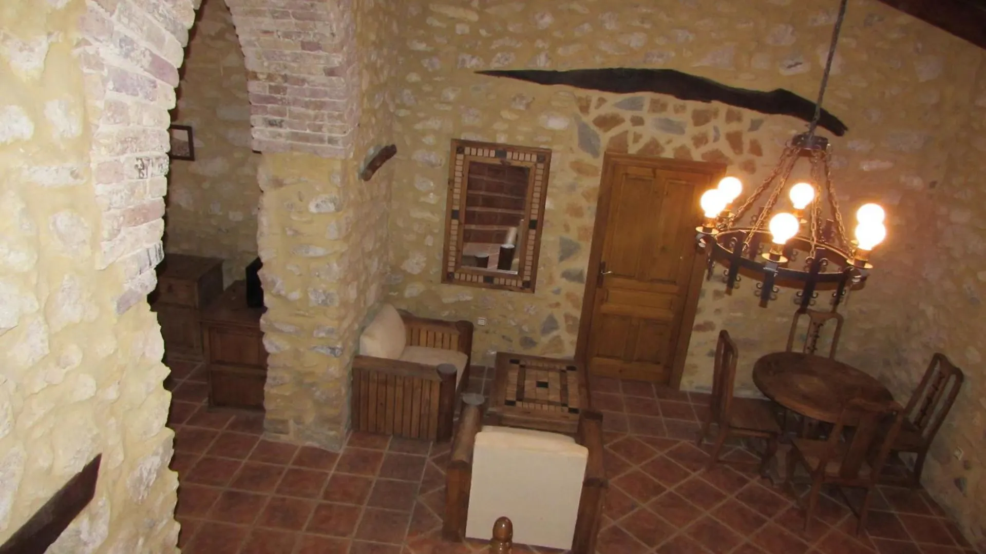 Chalet Castillo De Piedra Vera