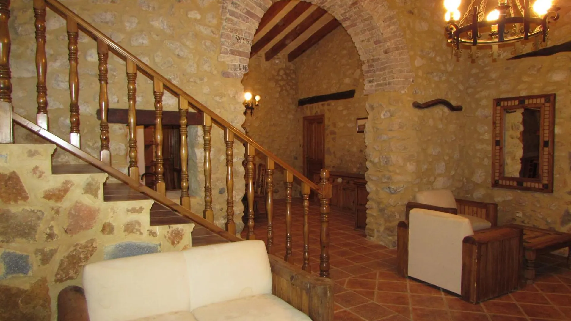 Castillo De Piedra Vera